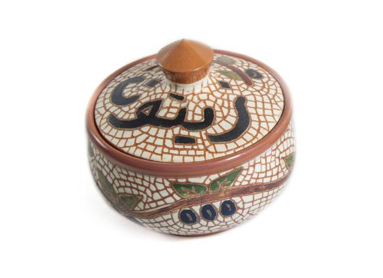 Breakfast Set of 7 Pottery Pieces |One Round Tray | 3 Deep Bowls with cover